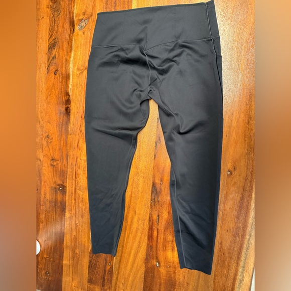Nike Women’s Leggings - Picture 1 of 3